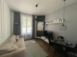 Luxury modern Appartment Paris, hotel in Maisons-Alfort