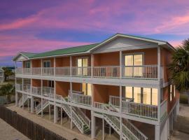 Sand Buckets Unit D, Ocean View Beach Townhouse, Hotel in Mexico Beach