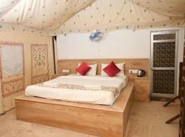 Sām에 위치한 주차 가능한 호텔 arbina desert safari& guest house