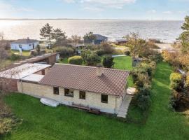 Amazing Home In Slagelse With Wifi, cottage di Slagelse