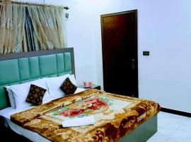 Galaxy Inn - Near Jinnah International Airport Branch, three-star hotel in Karachi