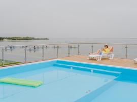 Hotel Glamour, hotel de platja a Kaluža