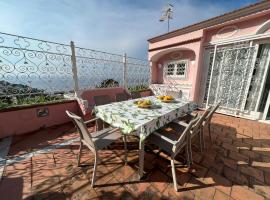 Regina di Capri - villa Acquaviva -, self catering accommodation in Marina Grande