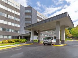 Clarion Hotel & Suites BWI Airport North – hotel w mieście Baltimore