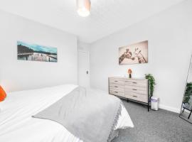 McCulloch Apartment by Klass Living Uddingston, apartment in Uddingston