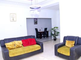 Best Choice Home 2bedroom Shortlet -Free Wifi & 24hrs light -N39,000, hotel em Port Harcourt