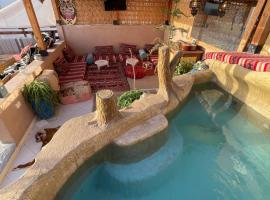 Surf & Salsa GuestHouse, cheap hotel in Agadir