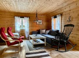 Tildas Off-Grid Cottage Småland, casa de férias em Häradsbäck