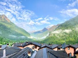 Finestra sulle Alpi Orobie: Valbondione'de bir otoparklı otel