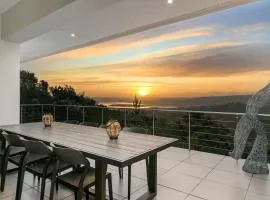 BQ6 - Pezula Gucci's Luxury Retreat -