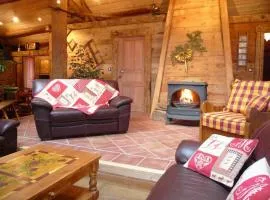 Spacieux T6 avec jacuzzi, sauna et jardin près des commerces et pistes au Grand-Bornand Village - FR-1-467-89