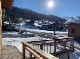 Chalet cosy et confortable, fjallaskáli í Savoie