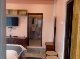 Riverside resort، فندق في شيلونغ