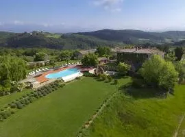Quaint house in Murlo with shared pool