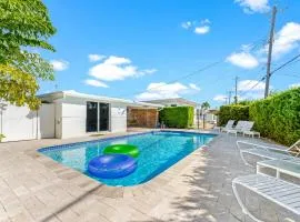 Wonderful 3br Steps To The Beach Wheated Pool