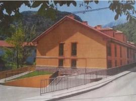 Apartamento en picos de europa, недорогой отель в городе Карренья-де-Кабралес