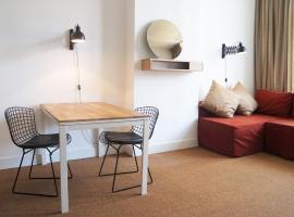 Alberti - Bed & Bike, B&B in Rotterdam