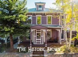 The Historic Brown - Hot Tub, Sauna and Elevator