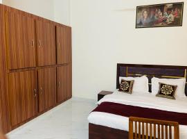 Zora Park Luxury Rooms，位于维沙卡帕特南的带停车场的酒店