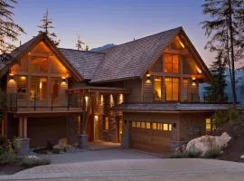 Kadenwood 2939 - Luxury Chalet with Hot Tub, Steam Room, Views - Whistler Platinum