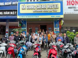 Ha Giang Safari Hostel & Motorbikes, hotel in Ha Giang