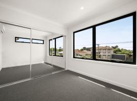 Brand new comfortable room in a beautiful suburb, hotel en St Albans