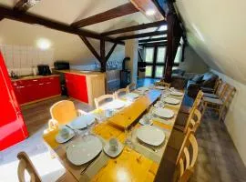 Große Wohnung am Bach