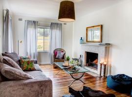 베리마에 위치한 호텔 Berrima Cottage, walk to village, open fire