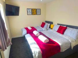 Comfy 3 Bedroom Stay Trowbridge，特羅布里奇的飯店