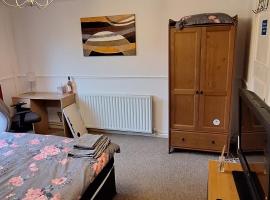 Spacious and Serene Stay near Milton Keynes centre, guest house di Willen