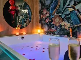 Suite Passion - Jacuzzi privé - Table massage