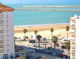 Frente al mar, preciosas vistas, piscinas , valdelagrana – hotel dla rodzin w mieście El Puerto de Santa María