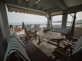 Niki House