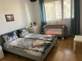 АПАРТАМЕНТ МАЯ с две спални, holiday rental in Kazanlŭk