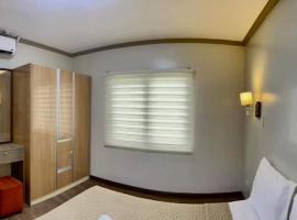 Ben's Condotel, hotel in Angeles