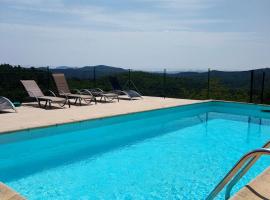 Mazet et maison du Serre dans les Cévennes, hotel in Monoblet