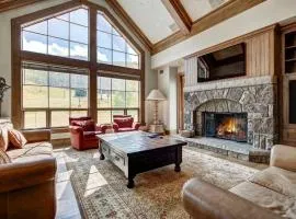Golden Peak Luxury 4 BR Penthouse - Ski-in Ski-out