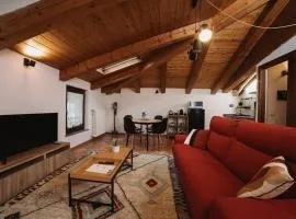 Maison Petit Rouge by Hili