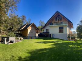 The Vila Bled Premium Luxury Retreat, casa o chalet en Bled