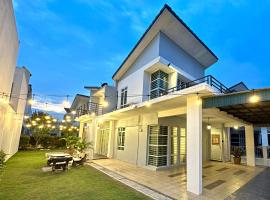 BNB Casa Grande at Rawang - spacious, 15 pax and WiFi, hotel i Rawang