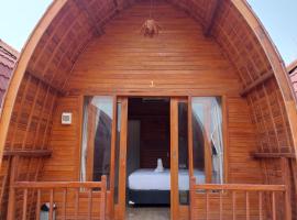 Les Chalets Pecatu – hotel w mieście Uluwatu