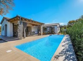 Villa Acorn