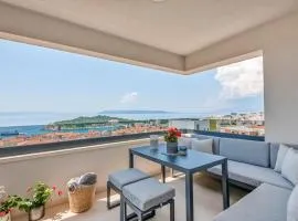 Awesome Apartment In Makarska With Wifi