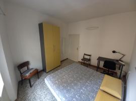 Console Camprini Rooms & Apartments - Naviglio, apartamento em Faenza