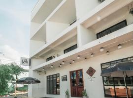 Labkoff cafe and Hostel