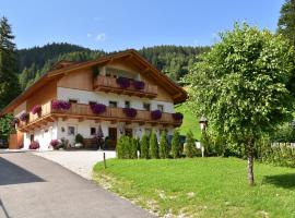 Apartement Schuster Lake Prags Braies, íbúð í Braies (Prags)