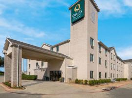 Quality Inn & Suites Roanoke - Fort Worth North, hotel en Roanoke