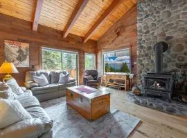 Cozy Home with Lake Views Decks Hot-Tub Walk to Private HOA Beach in 5 min