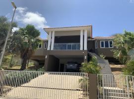 빌렘스타트에 위치한 호텔 Charming house in Curacao