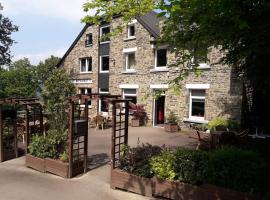 Charming cottage with pool in Houffalize, hôtel à Houffalize